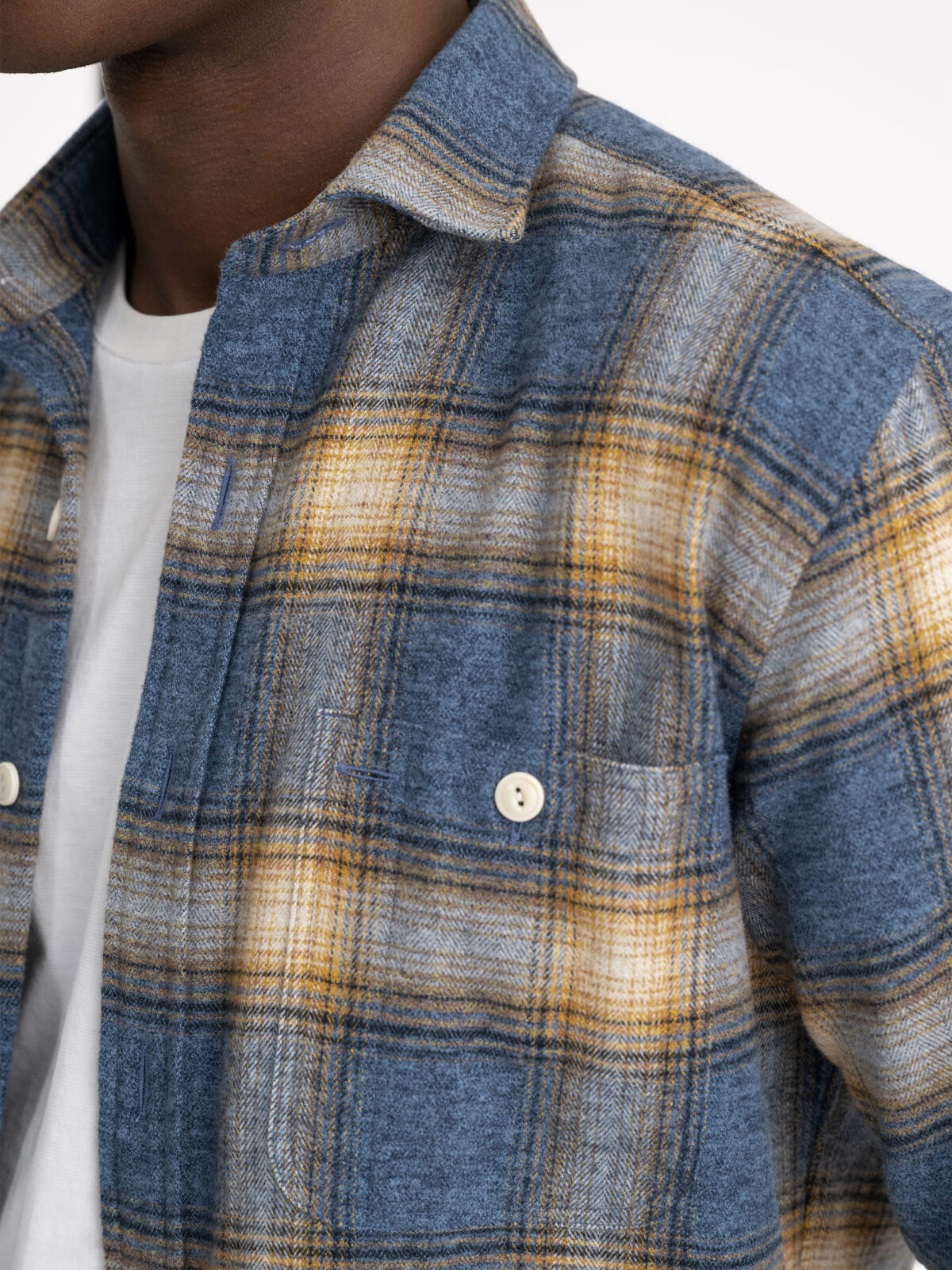The Onburu Flannel Shirt in Blue and Gold