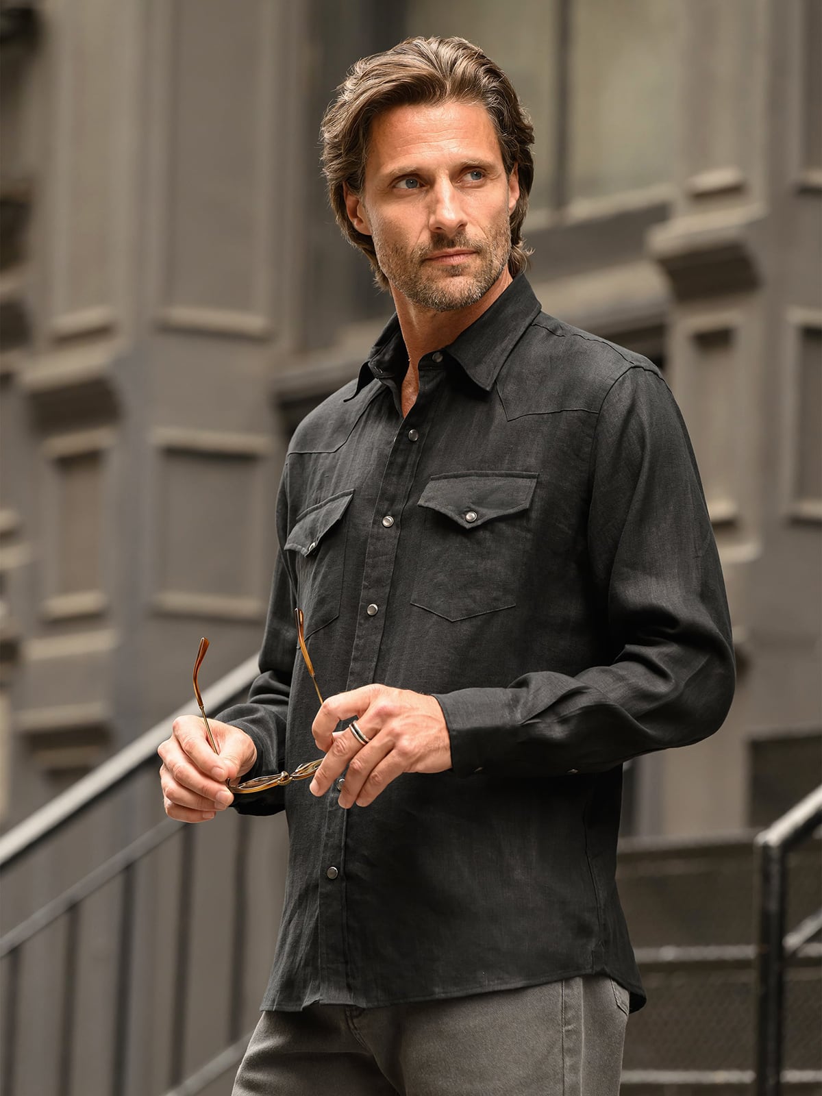 The Irish Linen Western Shirt in Black