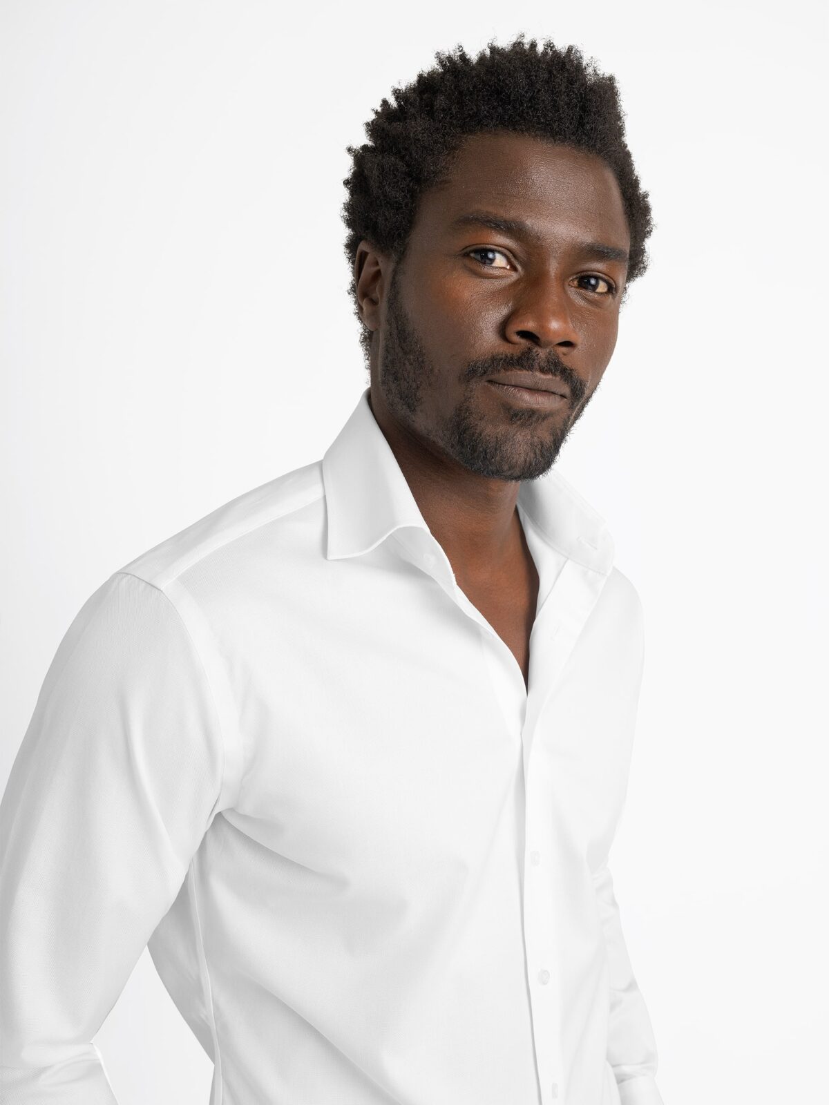 The Thomas Mason Wrinkle-Resistant Dress Shirt in White Royal Oxford