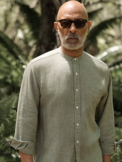 The Washed Linen Band Collar Shirt in Sage