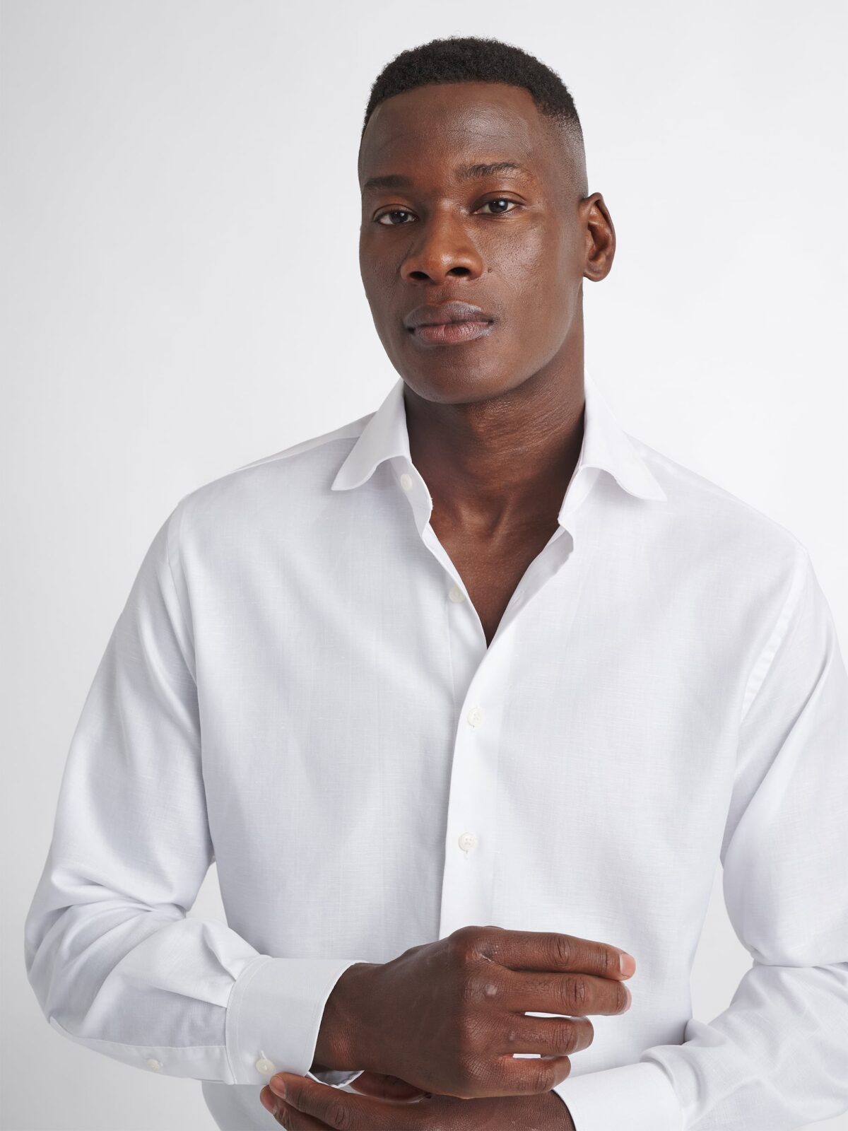 The Thomas Mason Linen Blend Dress Shirt in White