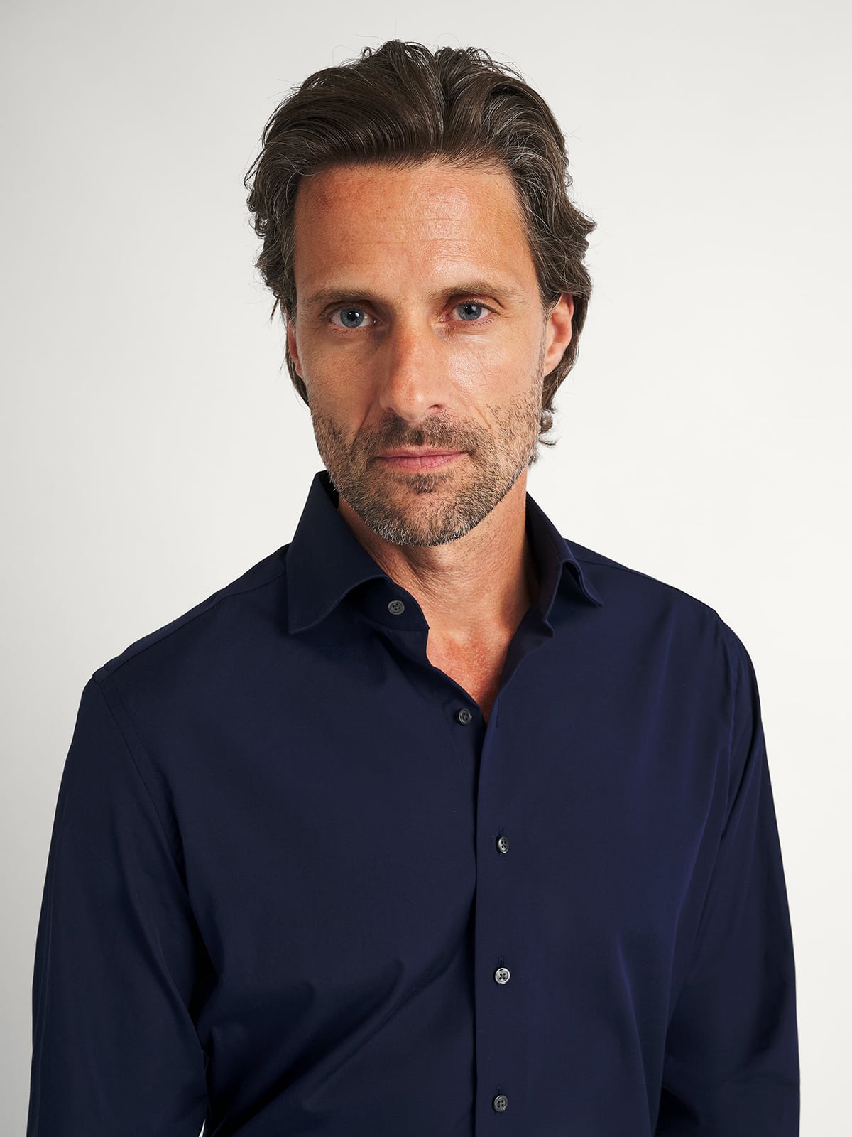 The Stanton Broadcloth Dress Shirt in Navy The Stanton Broadcloth Dress Shirt in Navy