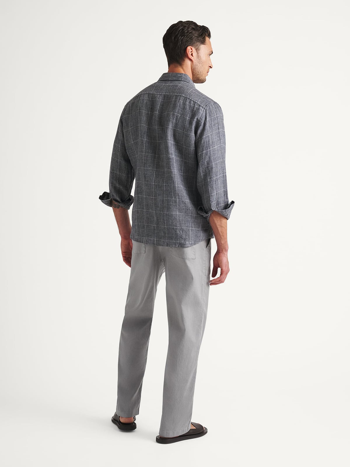 The Italian Linen Melange Shirt in Steel Plaid