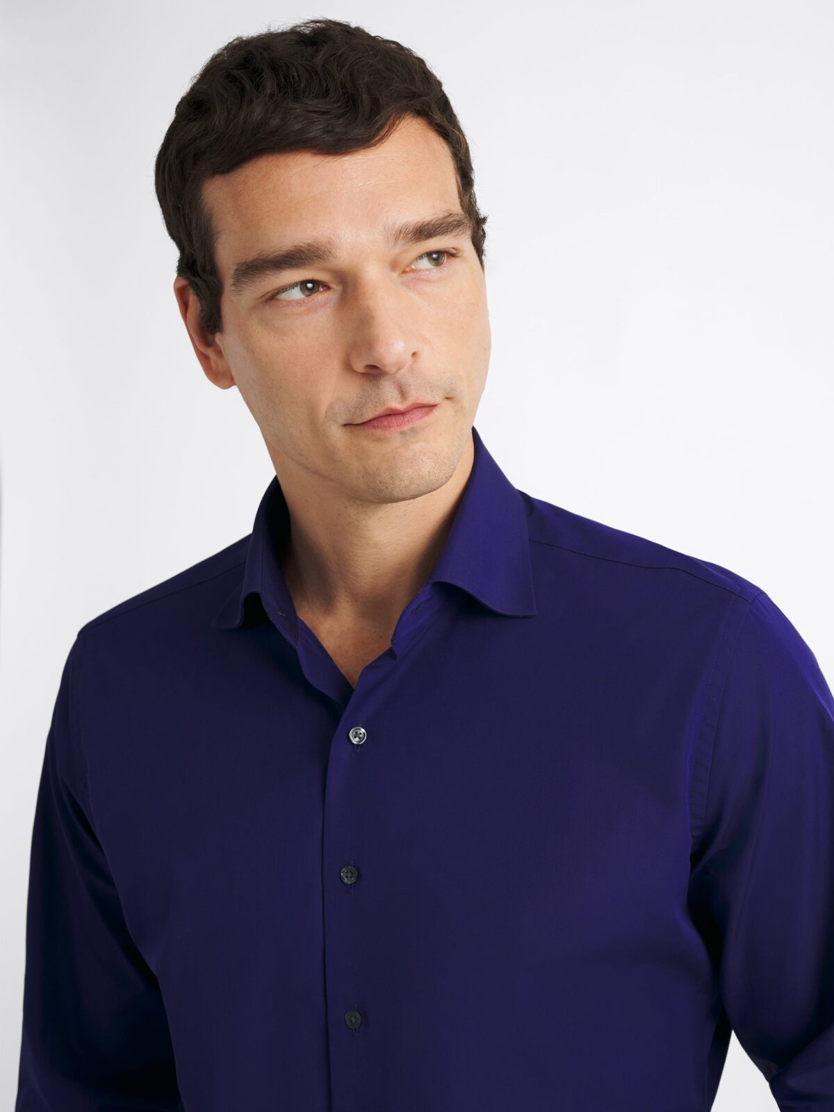 The Thomas Mason Broadcloth Dress Shirt in Navy