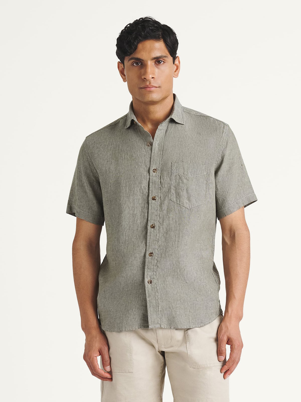 The Washed Linen Short Sleeve Shirt in Sage