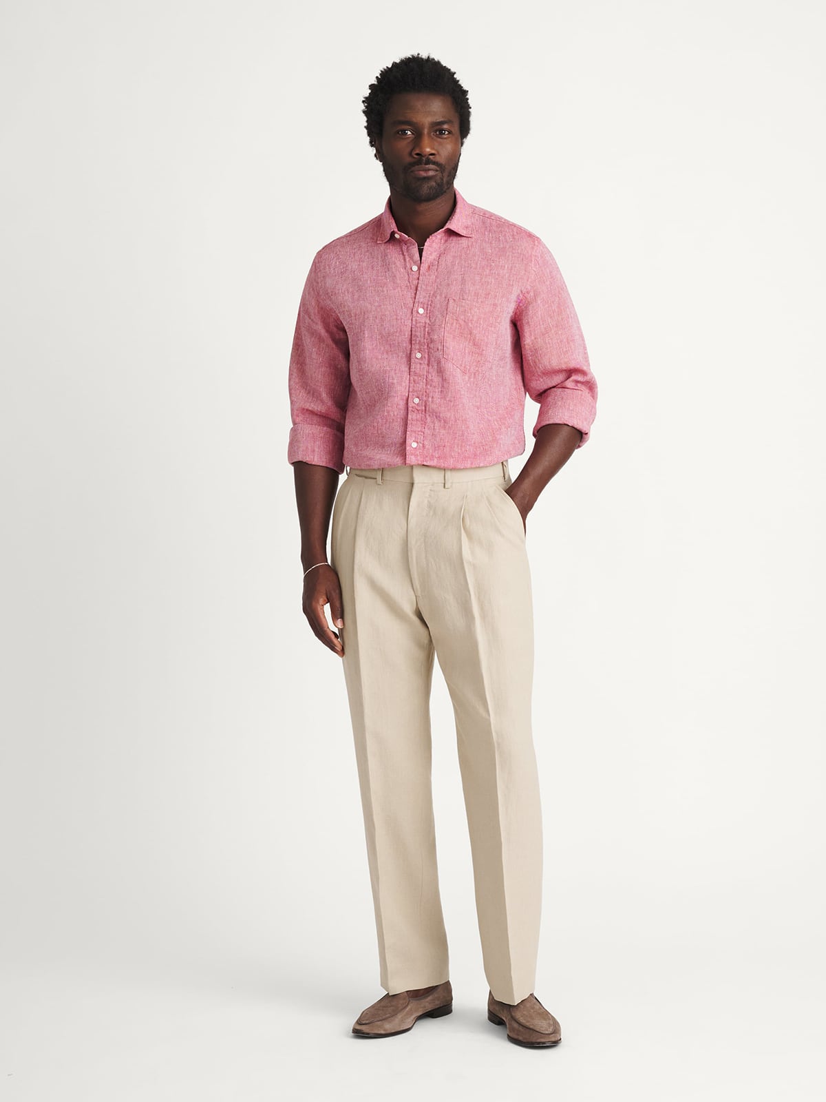 The Washed Linen Shirt in Faded Red display picture 1