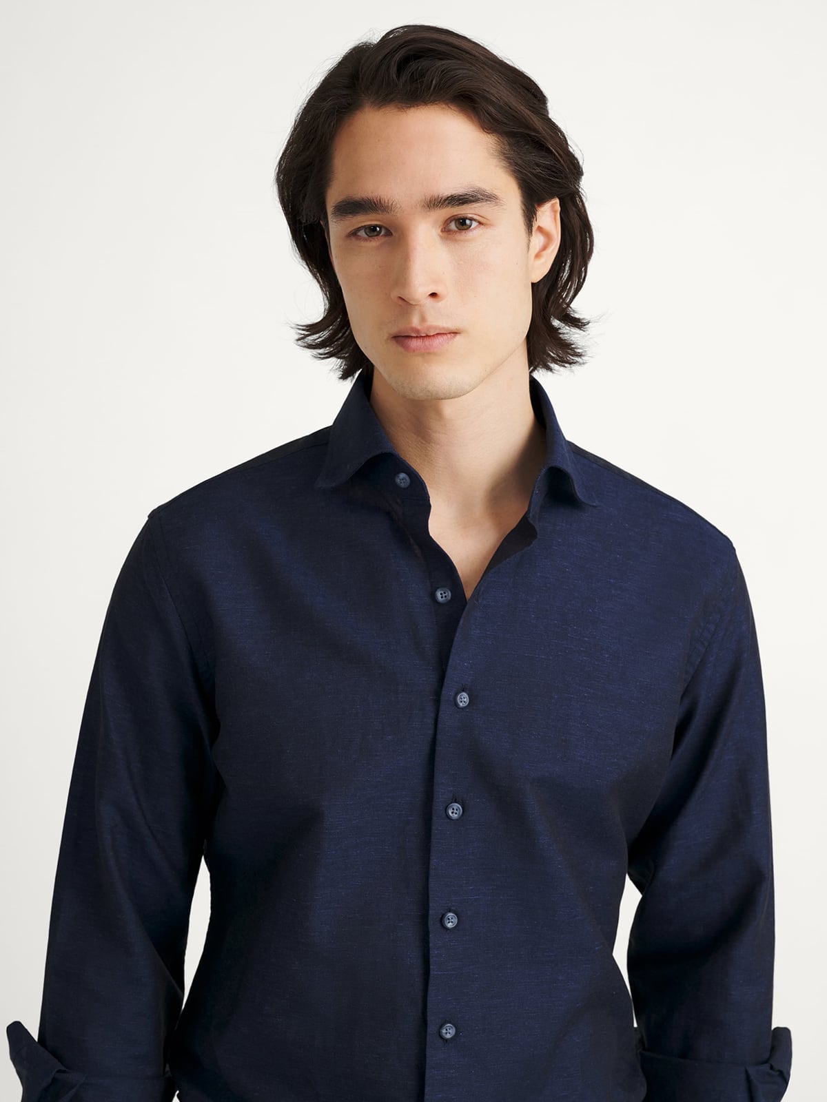 The Cotton and Linen Dress Shirt in Navy