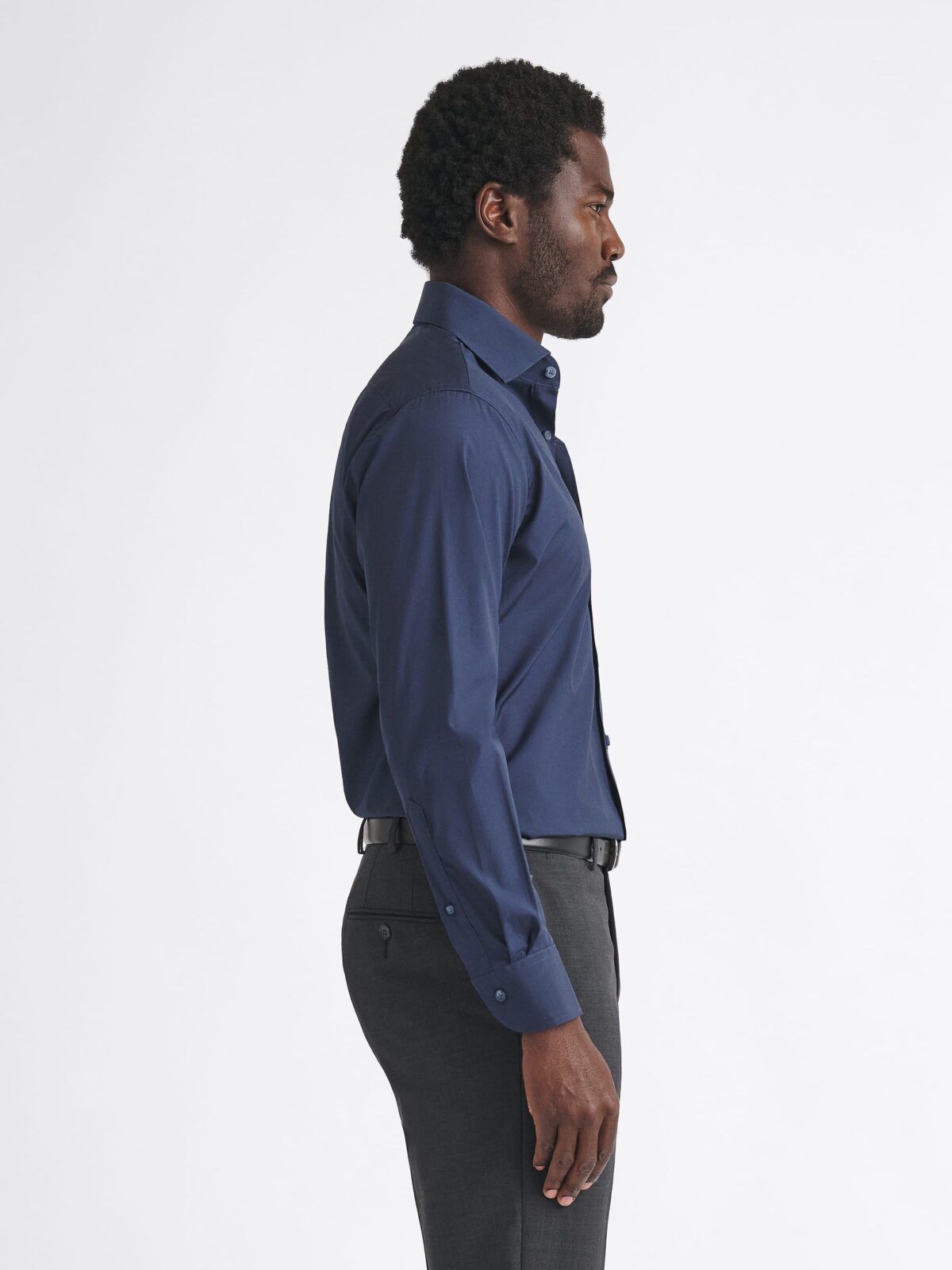 The Wrinkle-Resistant Broadcloth Dress Shirt in Navy