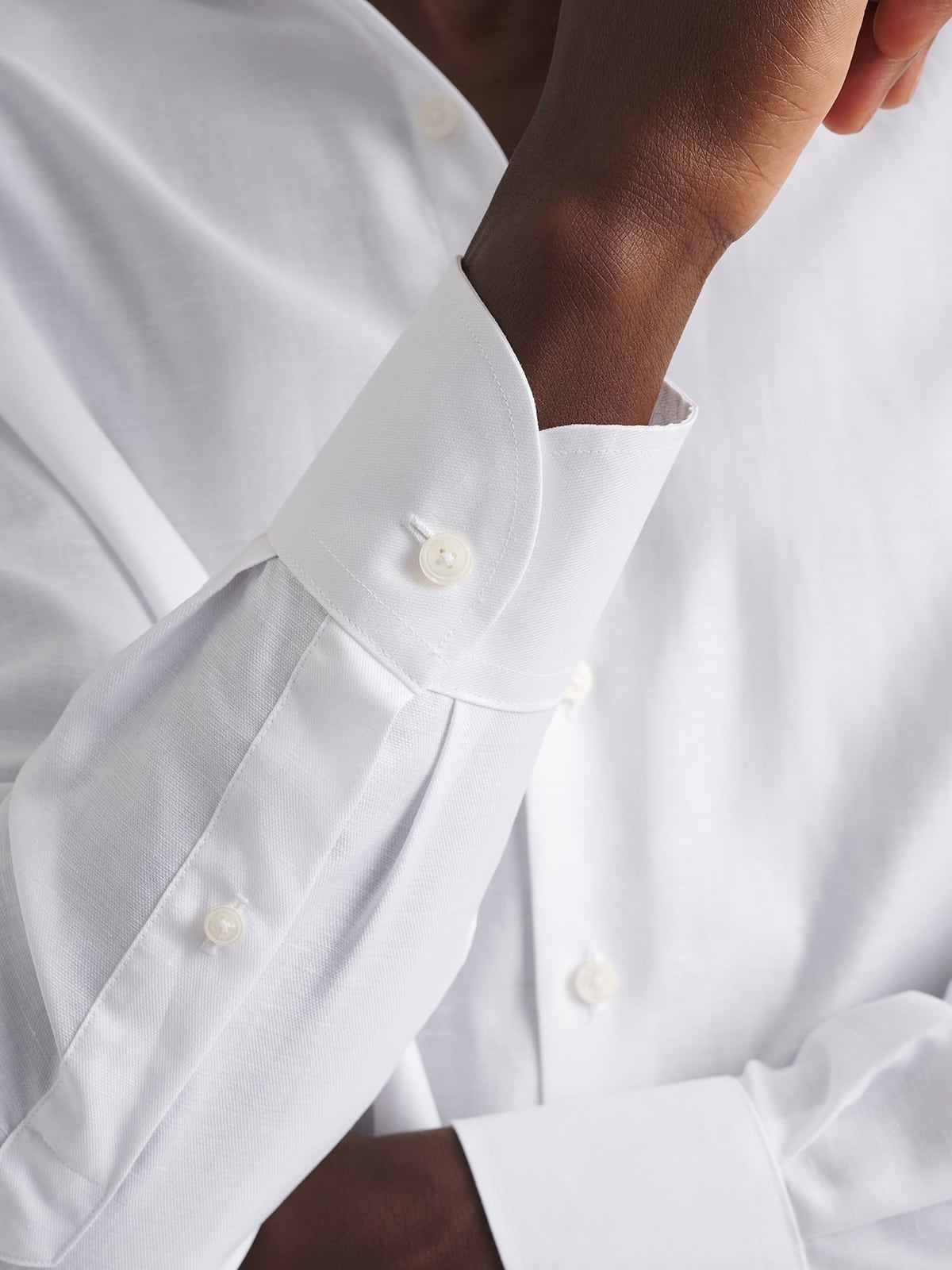 【ホワイト】THOMAS MASON OVER SHIRTS The Thomas Mason Linen Blend Dress Shirt in White