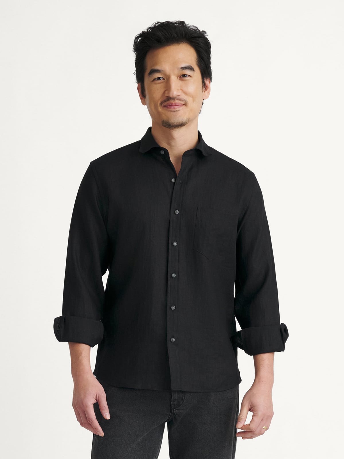 The Baird McNutt Irish Linen Shirt in Black