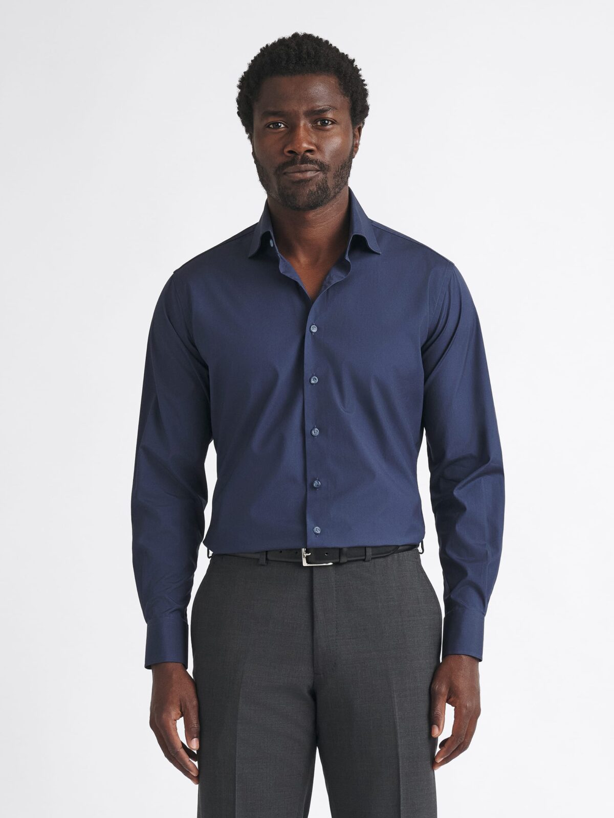 The Wrinkle-Resistant Broadcloth Dress Shirt in Navy