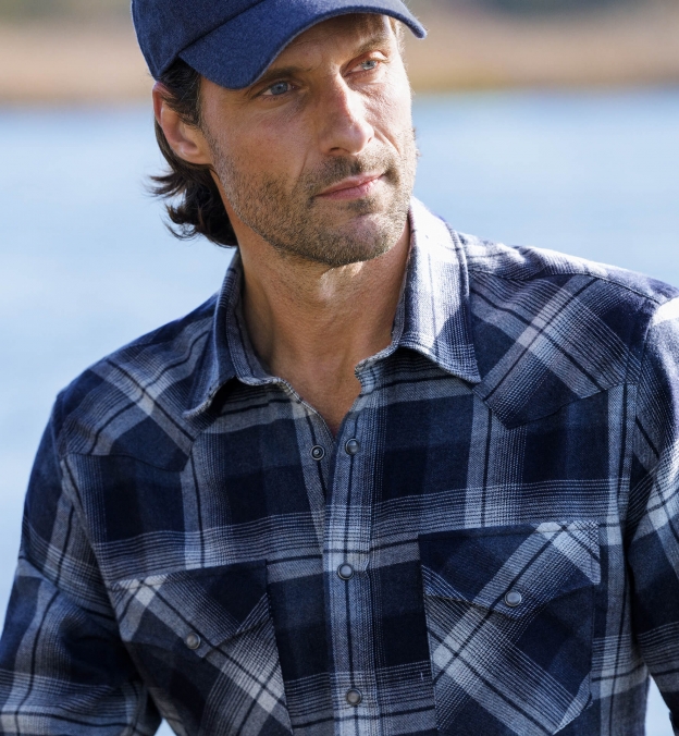 Canclini Navy and Grey Ombre Plaid Beacon Flannel
