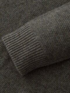 Pine Cobble Stitch Cashmere V-Neck Sweater Product Thumbnail 4