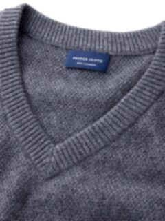 Grey Cobble Stitch Cashmere V-Neck Sweater Product Thumbnail 2