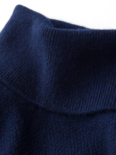 Navy Cobble Stitch Cashmere Turtleneck Sweater Product Thumbnail 4