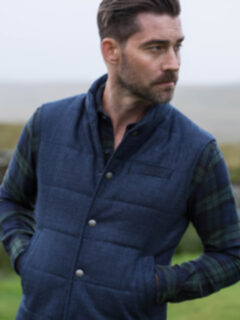 Cortina I Navy Textured Flannel Snap Vest Product Thumbnail 7