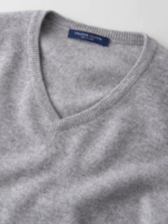 Light Grey Cashmere V-Neck Sweater Product Thumbnail 2
