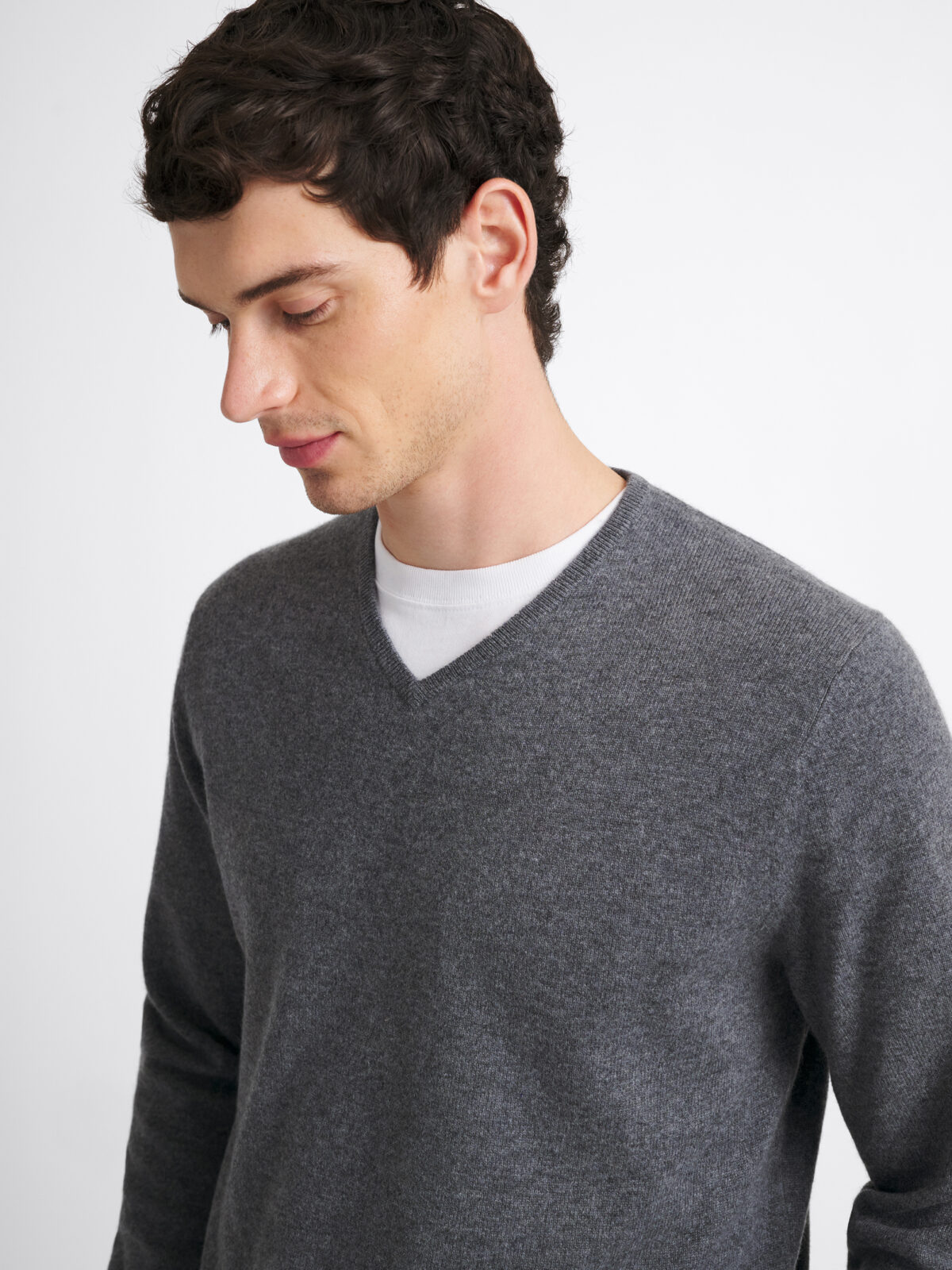 トップス 90s Scottish Pure Cashmere Sweater Gray Grey Scottish Cashmere V-Neck Sweater - Proper Cloth