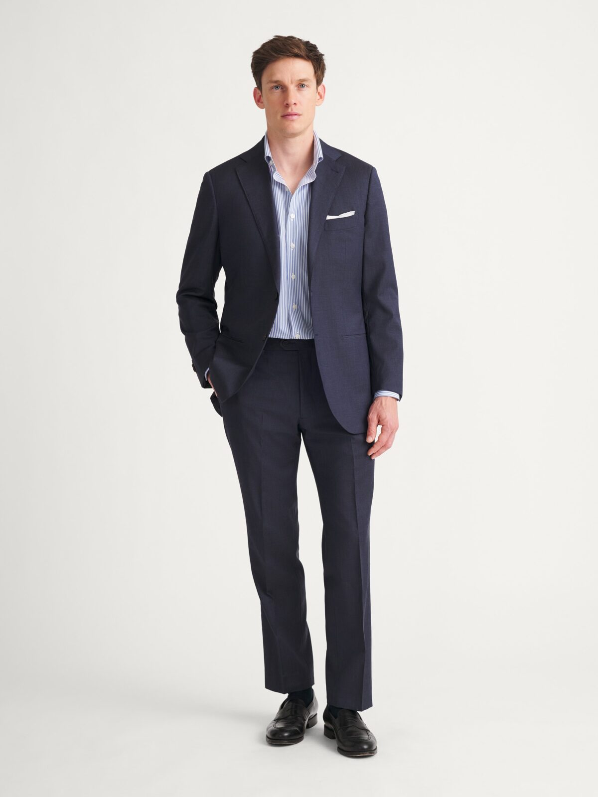 Loro Piana ダークブルー 夏用スーツ Loro Piana Fabric Navy Tropical Wool Suit - Custom Fit Tailored