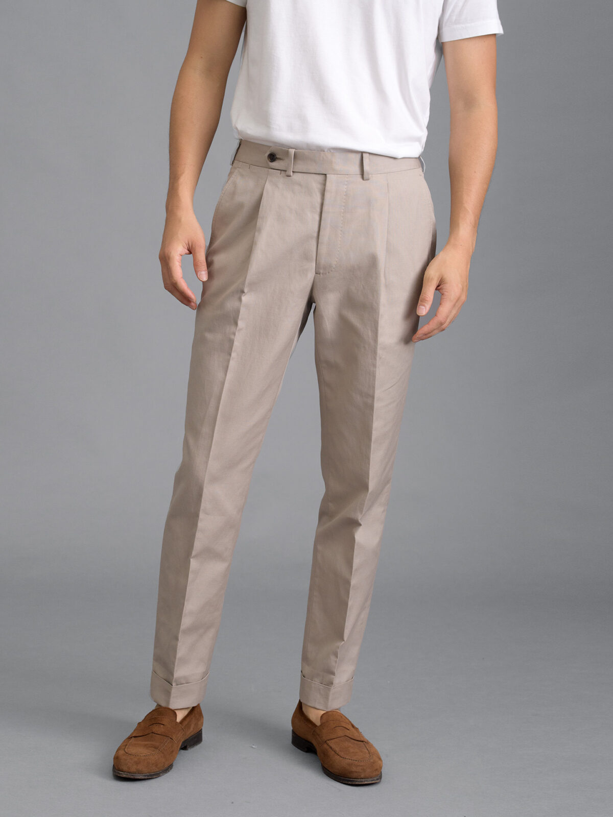 Slim-Fit Straight-Leg Pleated Linen Trousers