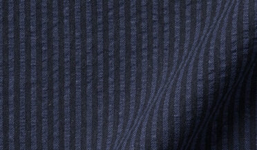 送料無料の商品 Navy Tonal Seersucker Shirt by Proper Cloth カットソー(長袖+七分)